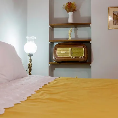 Carmen & Vasia Nest